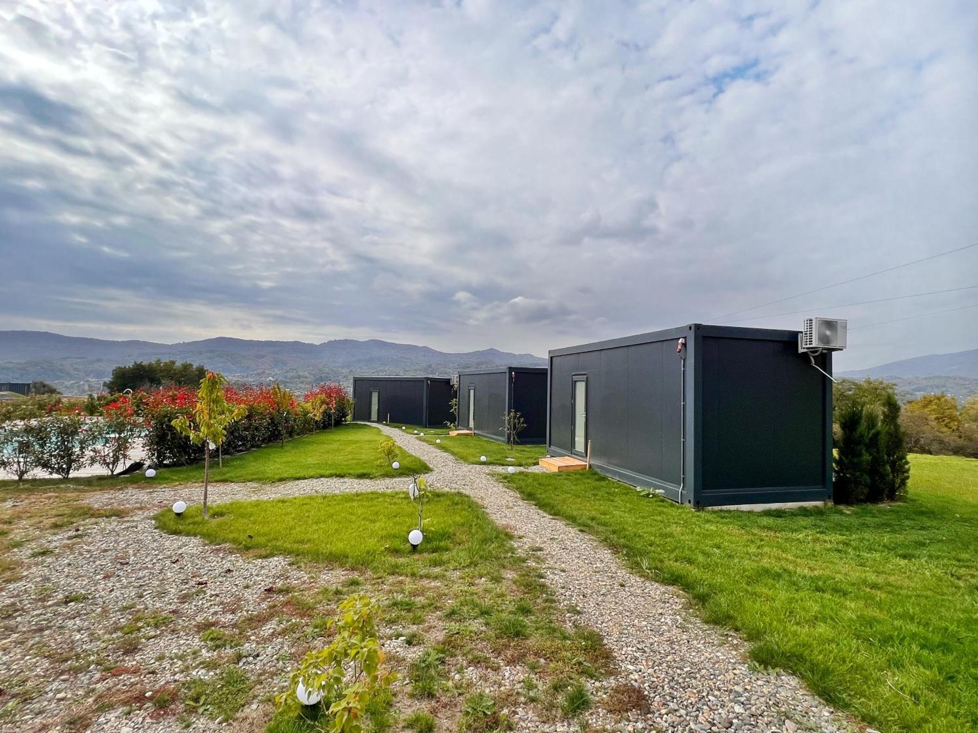 Hotel Flandra Glamping Corbeni Exterior foto