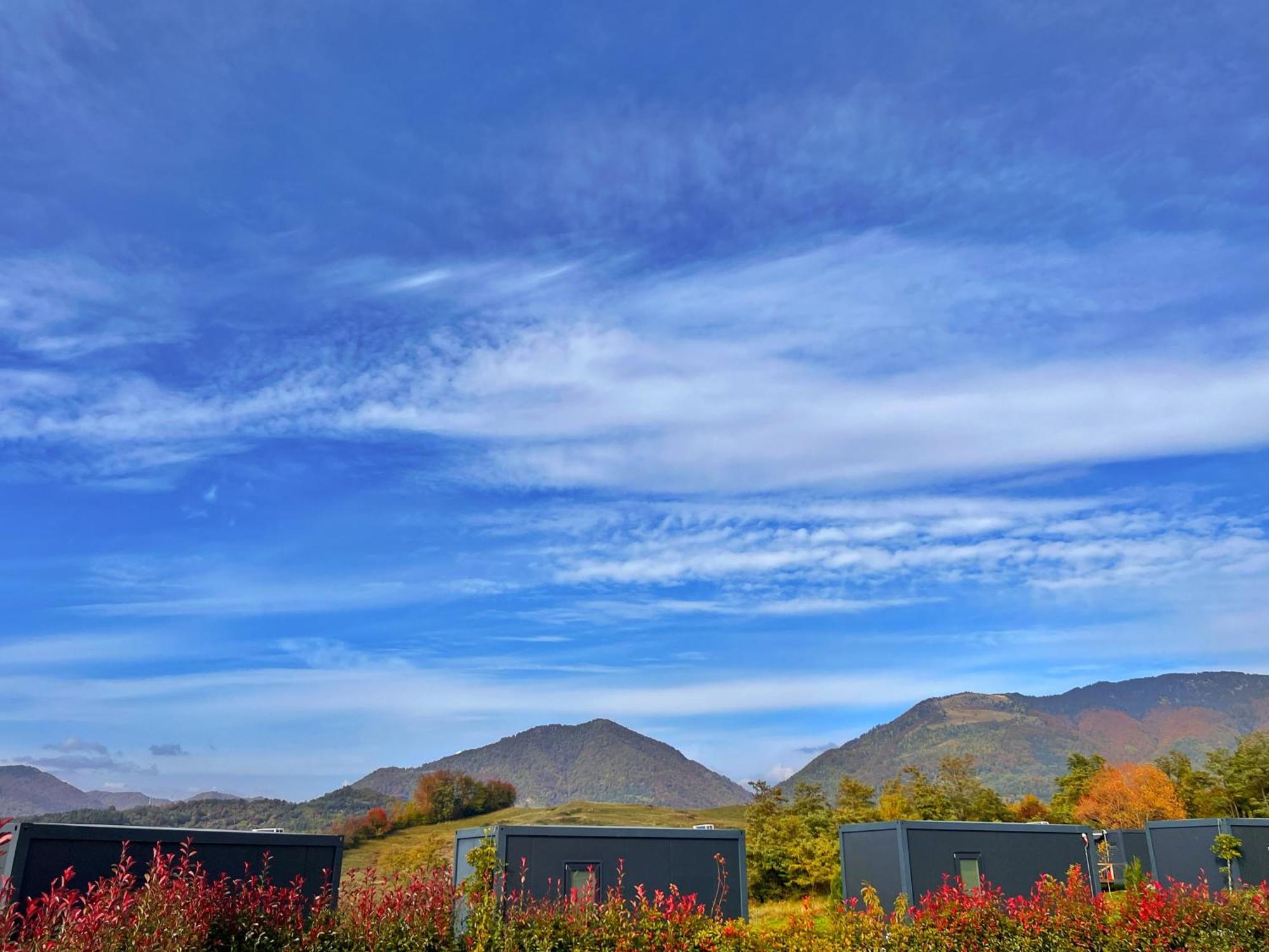 Hotel Flandra Glamping Corbeni Exterior foto
