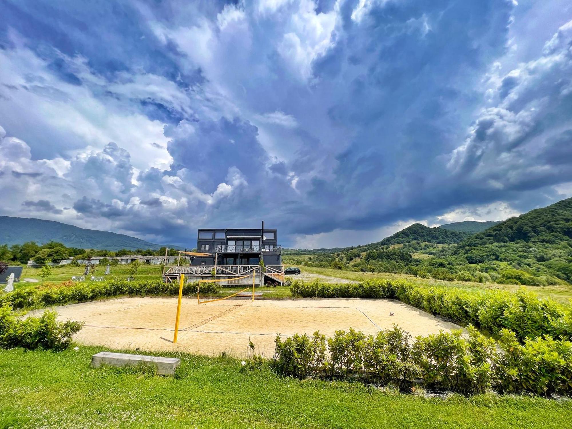 Hotel Flandra Glamping Corbeni Exterior foto