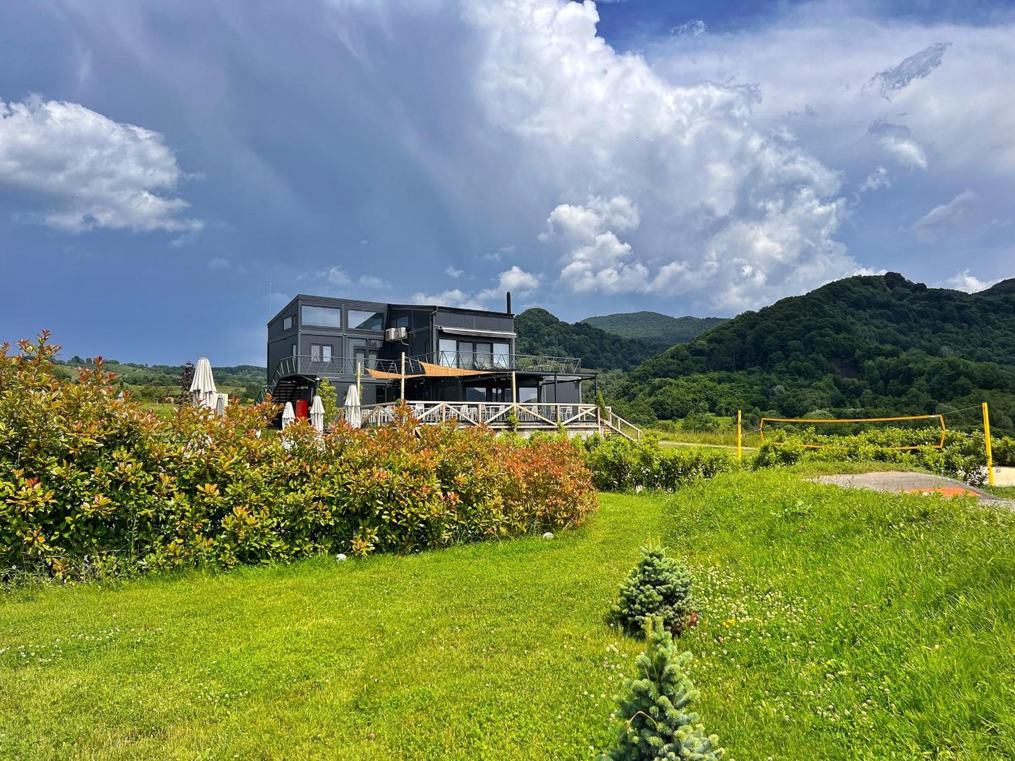 Hotel Flandra Glamping Corbeni Exterior foto